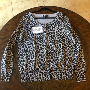 Cheetah print long sleeved sweater 18/20